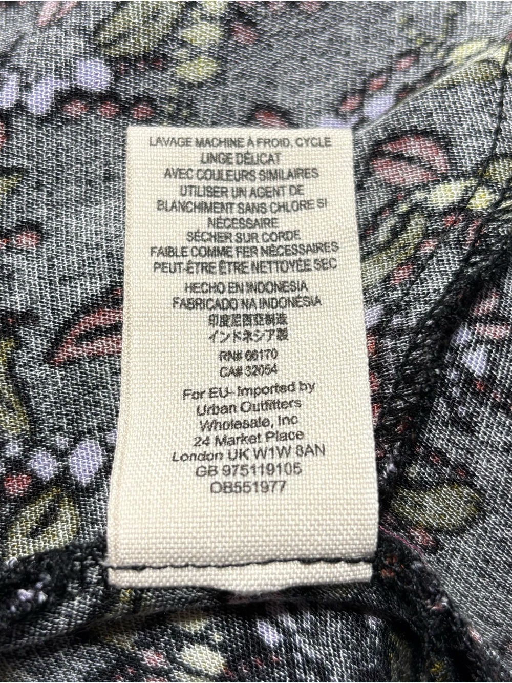 Free People Meet Virginia Floral Romper Black Boho Flutter Sleeve Size 4 NWOT - Picture 12 of 15